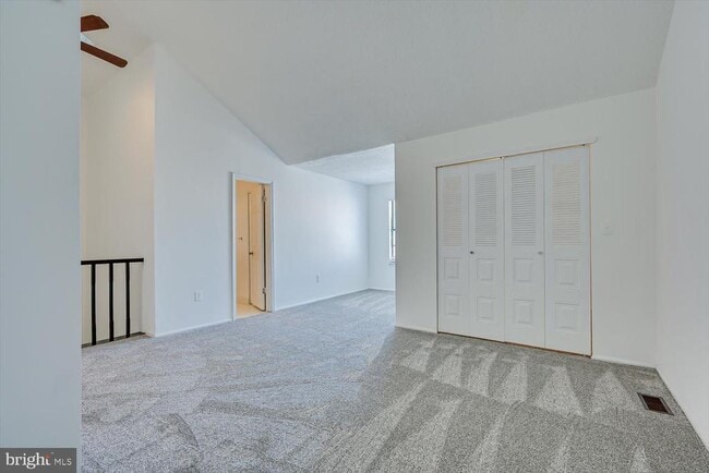 Building Photo - 60 O'Neill Ct