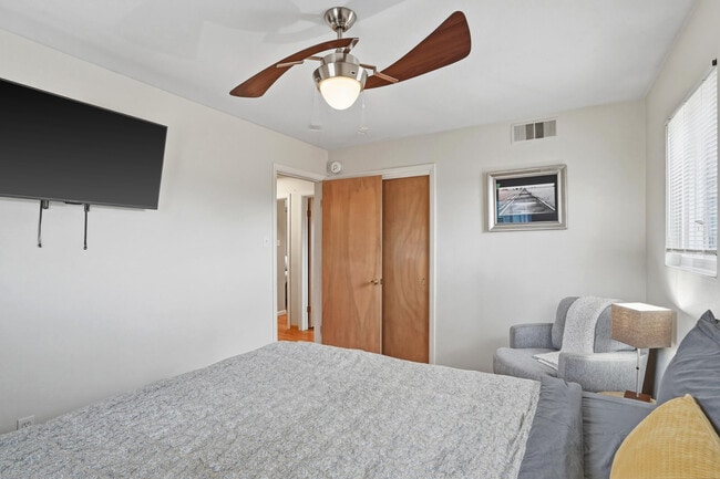 Building Photo - 208 Westridge Dr