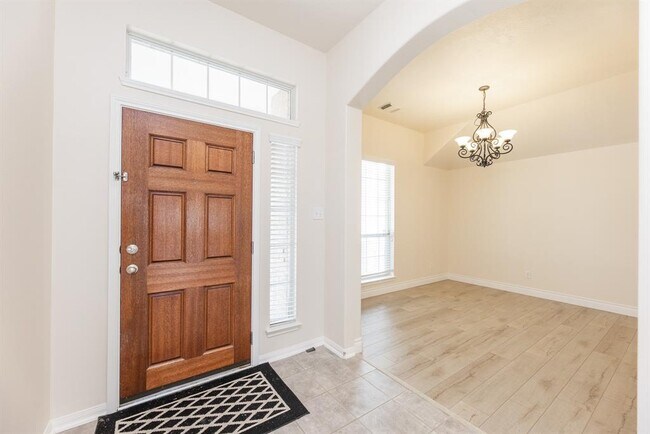 Building Photo - 19234 Mustang Pointe Ln