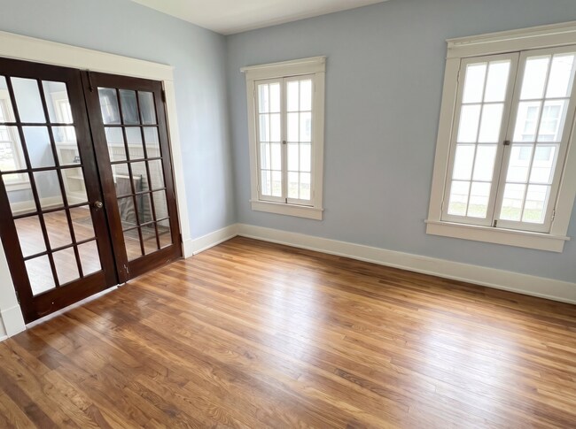 Building Photo - 3 Bed / 1 Bath Home for Rent – $1,280/Month - Housing Vouchers Welcome!