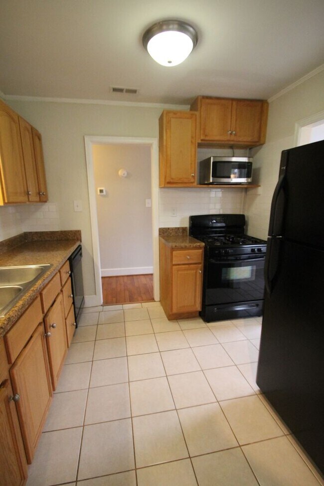 Building Photo - Exclusively Offered by Muse Realty, LLC