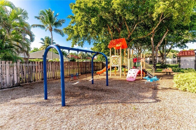 Building Photo - 15805 W Waterside Cir