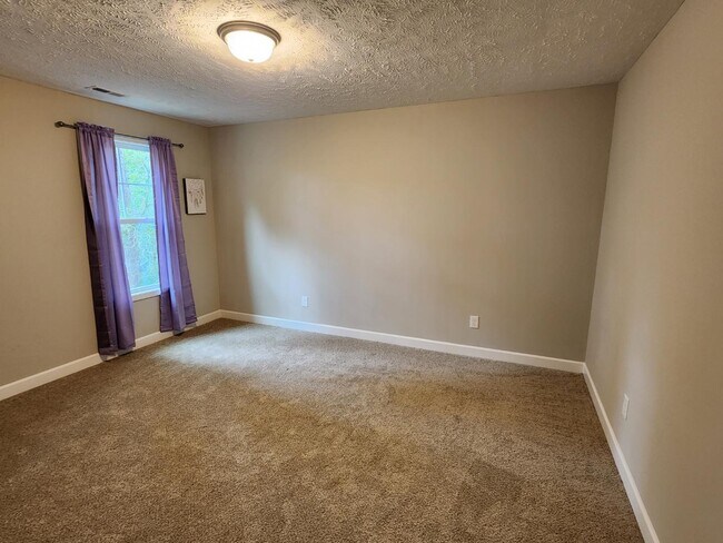 Building Photo - 111 Clearwater Harbor