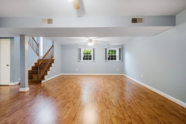 Building Photo - 11821 Sinclair Ln