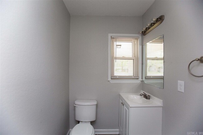 Building Photo - 6724 Carolina Dr