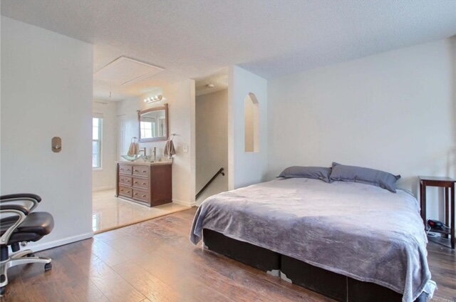 Building Photo - Charming Two-story, 1 bed, 1 Bath Townhome...