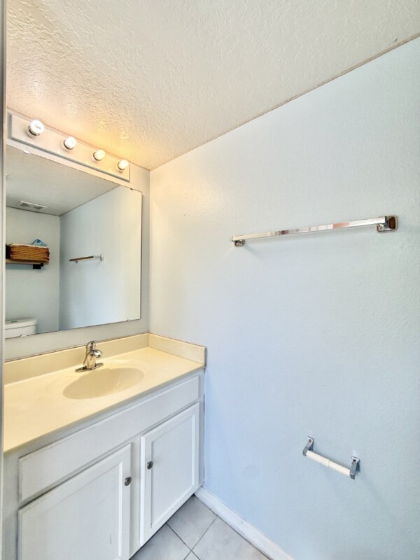 Building Photo - 1431 Teal Dr