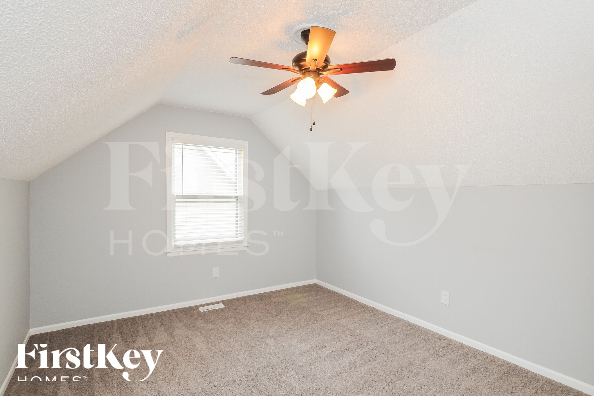 Building Photo - 14716 S Brougham Dr