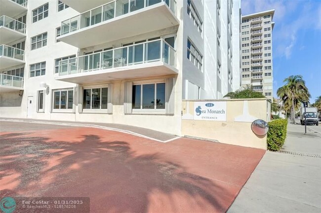 Building Photo - 111 N Pompano Beach Blvd