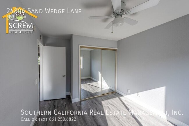 Building Photo - Three bedroom Townhome at Valencia Fairways