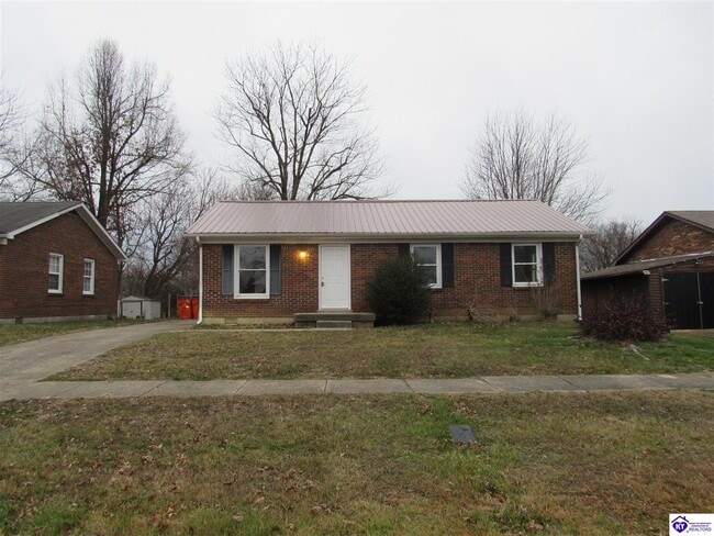 Primary Photo - 101 E Airview Dr