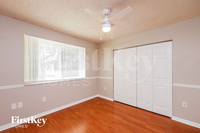 Building Photo - 9050 SW 157th Pl