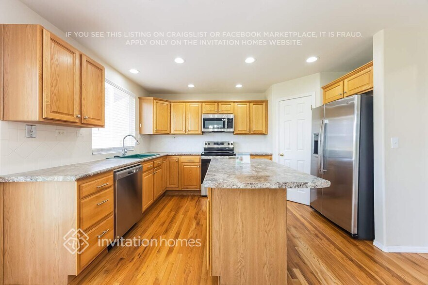 Building Photo - 7293 Grand Prairie Dr