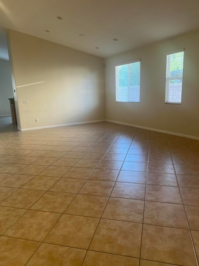 Building Photo - 83920 Corte La Morada