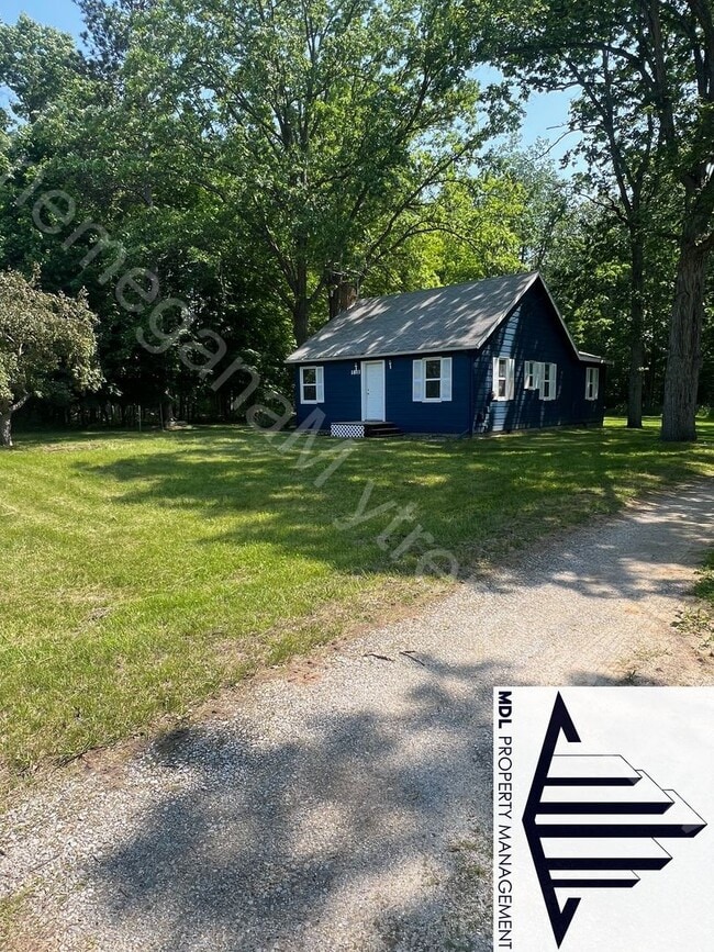 Primary Photo - Country Oasis 3 bed 2 bath home