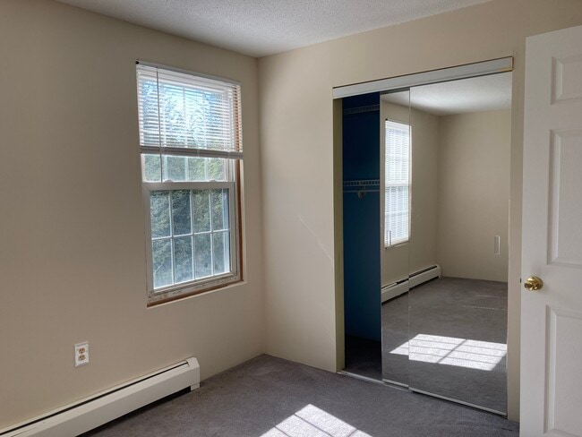 Building Photo - 1237 Pawtucket Blvd