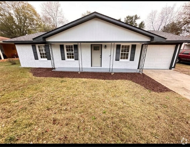 Building Photo - 3958 Mickey St