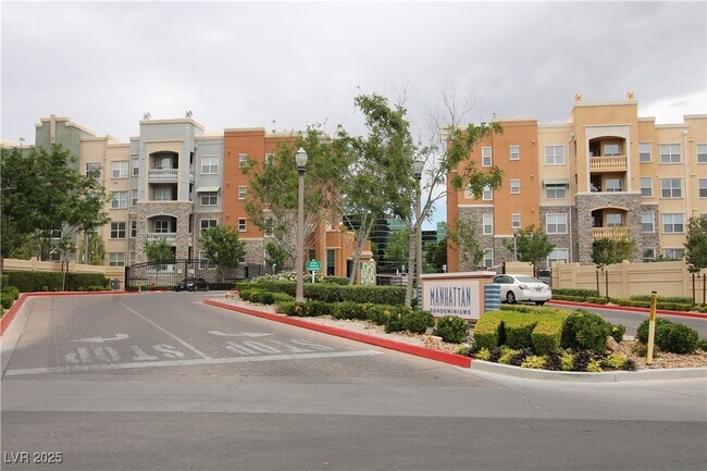 Building Photo - 26 E Serene Ave
