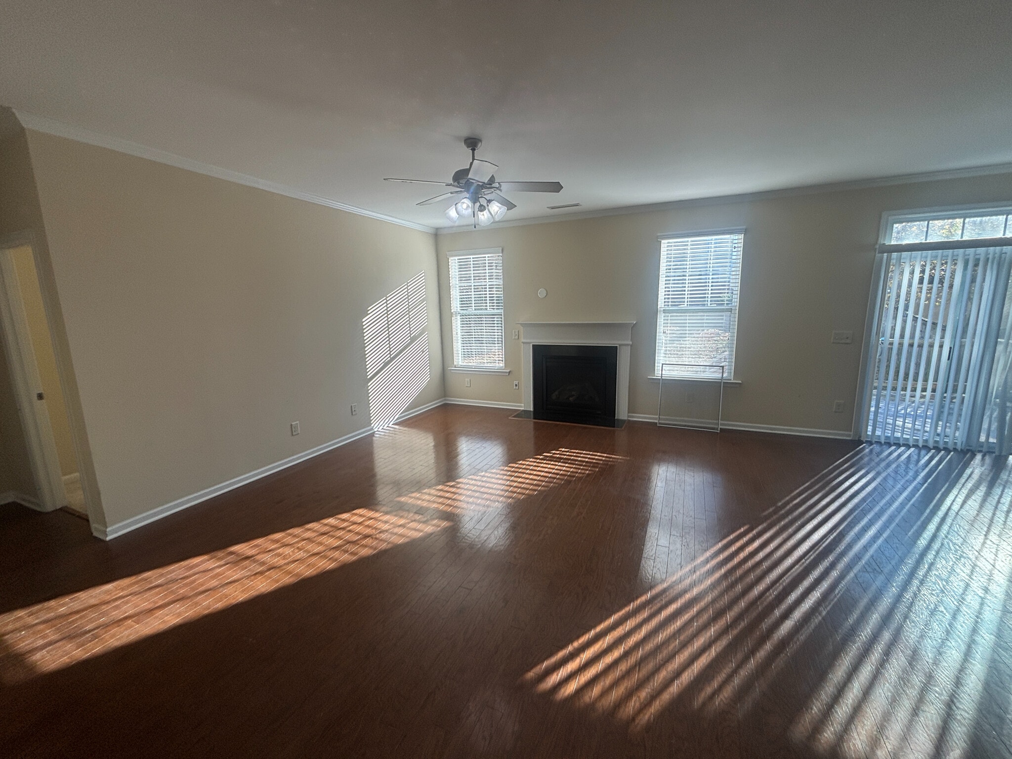 Building Photo - Room in House on Brintons Cottage St