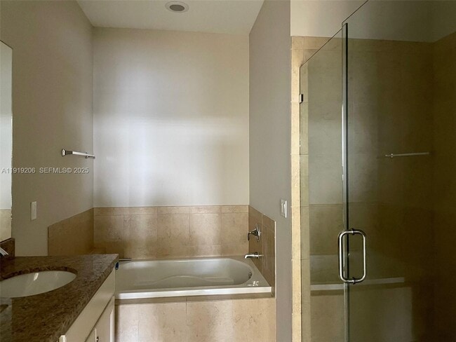 Building Photo - 2929 SW 119th Way