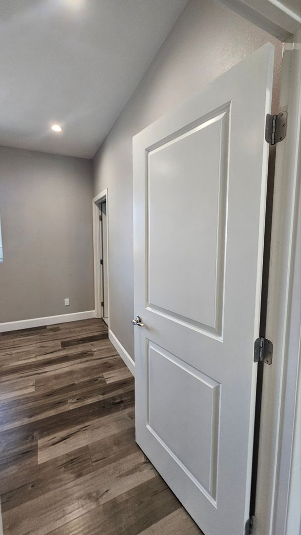 Building Photo - 1536 E