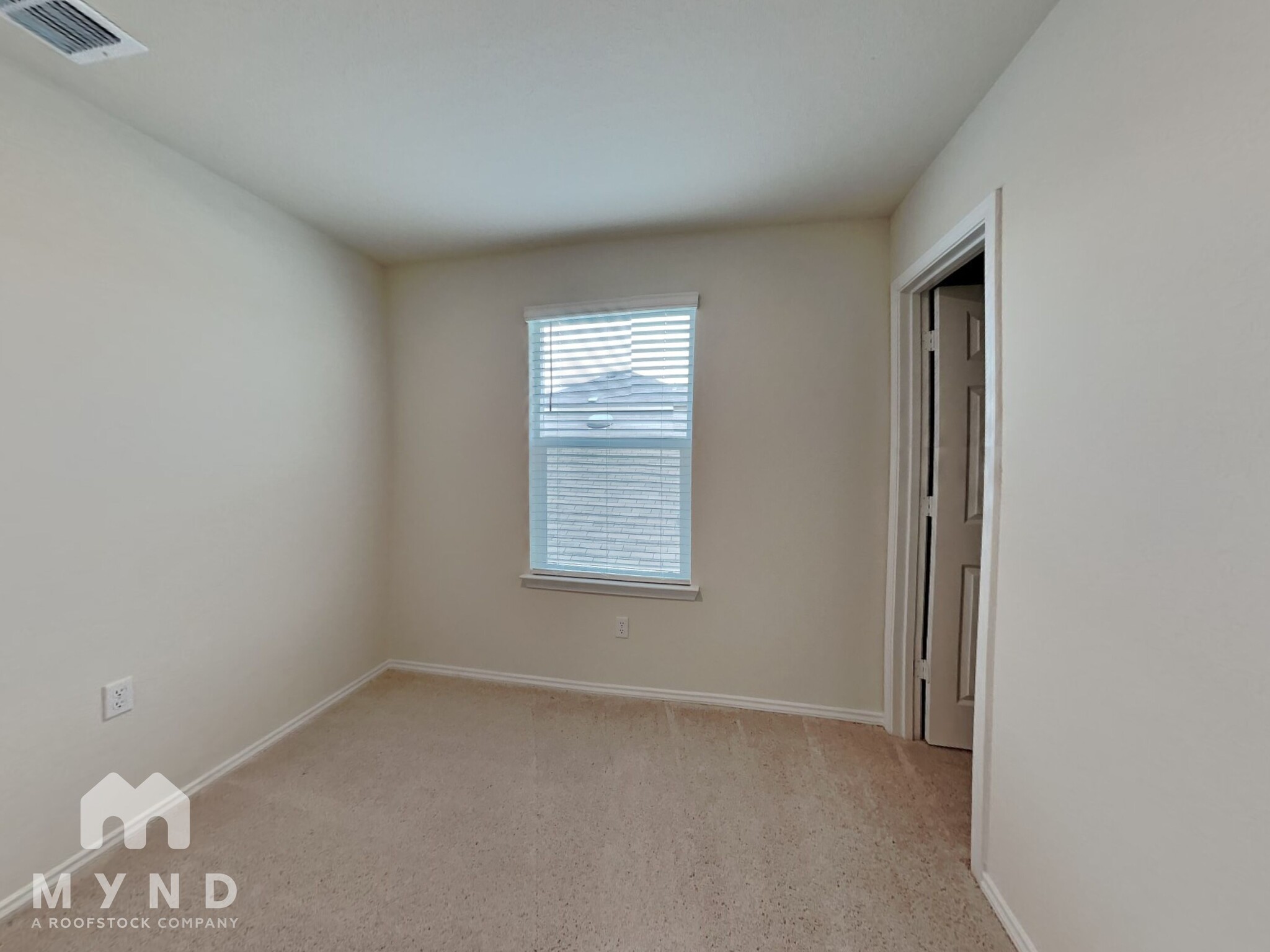 Building Photo - 707 Wild Olive Wy