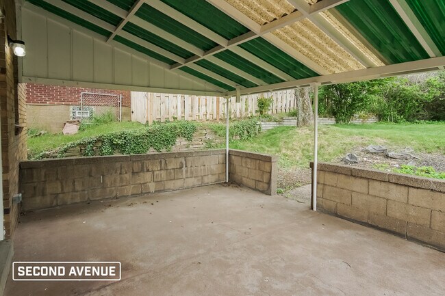 Building Photo - 125 Marion St