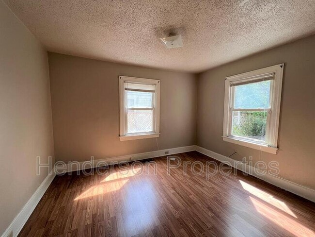 Building Photo - 1256 Edgewood Rd