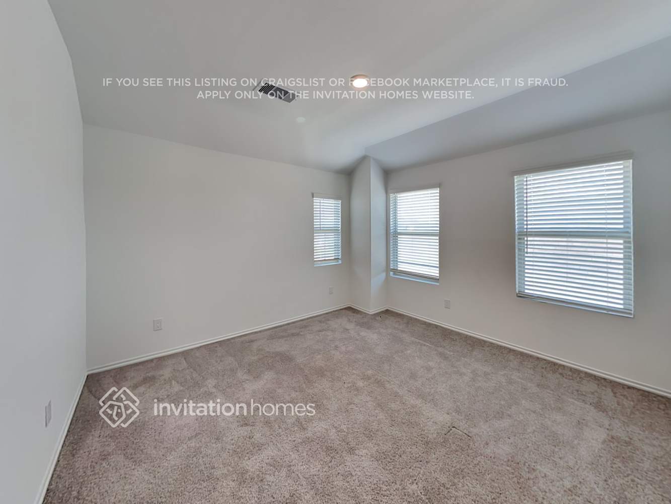 Building Photo - 24127 Mustang Run Dr