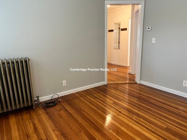 Building Photo - 157 Walden St