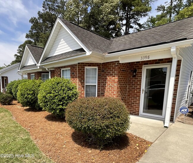 Primary Photo - 3398 Westgate Dr