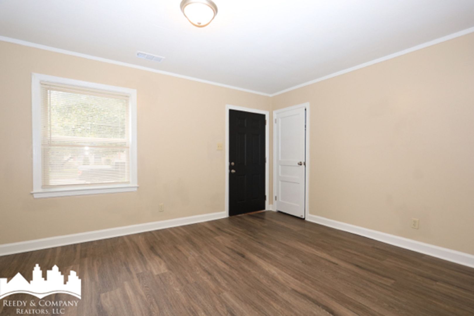 Building Photo - 965 Dillworth St