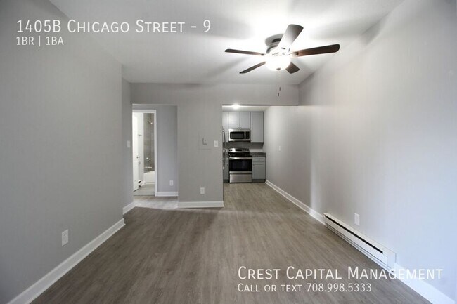 Building Photo - 1405B E Chicago St-13