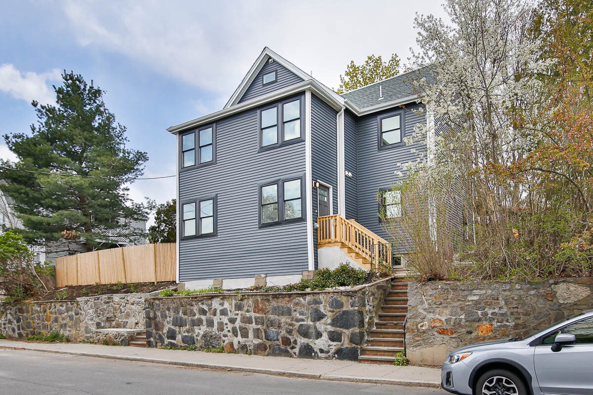 Building Photo - 59 Catherine St