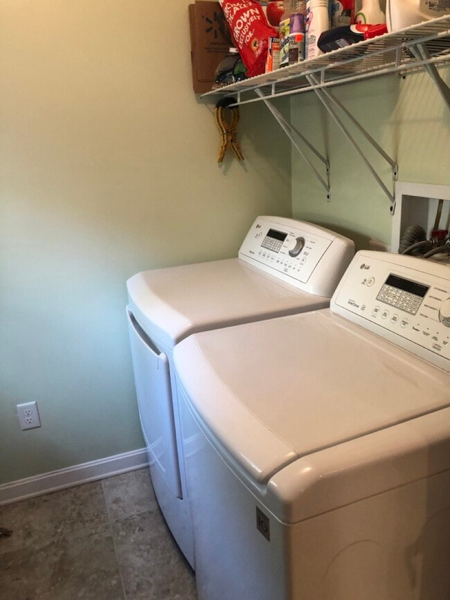 Laundry & utility room - 80 Lake Attitash Rd