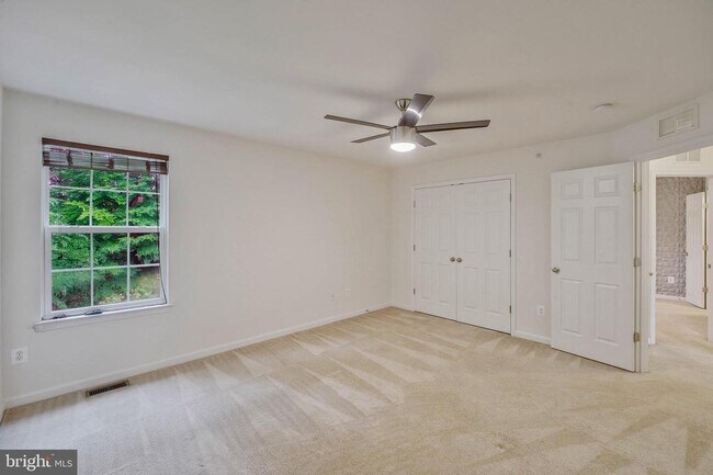 Building Photo - 3461 Eagle Ridge Dr