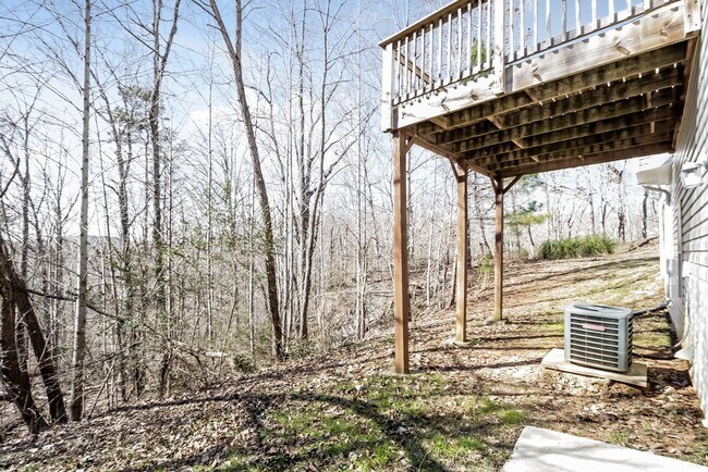 Building Photo - 271 McClure Dr