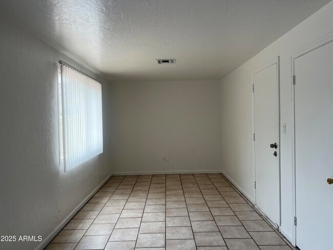 Building Photo - 13433 N 16th Ave