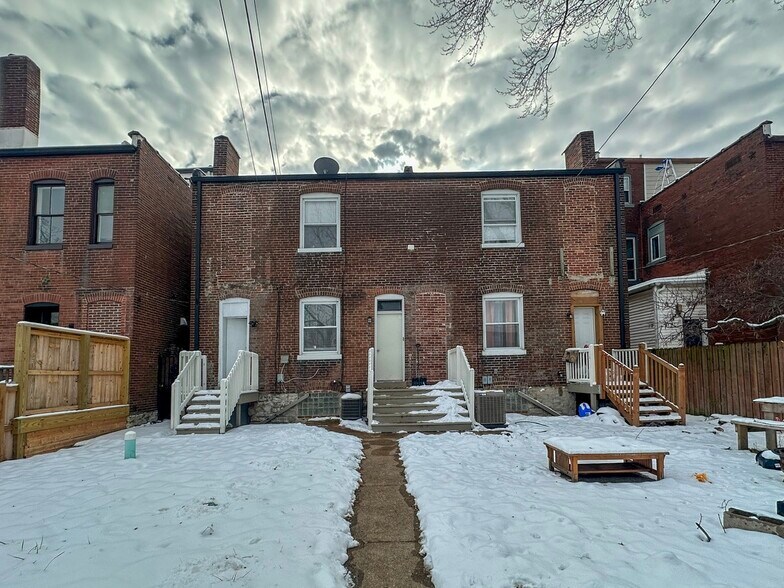 Building Photo - 2747 Armand Pl