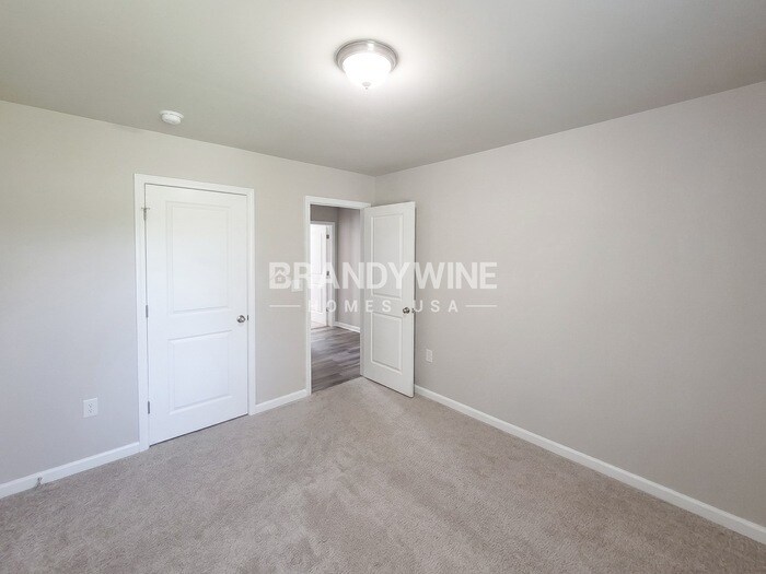 Building Photo - 1116 E Shoreview Rd