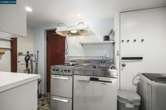 Building Photo - 1407 Euclid Ave