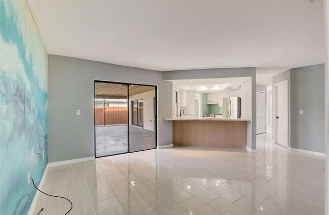 Building Photo - 6455 Jarvis Rd