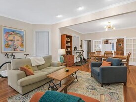 Building Photo - 411 N Newstead Ave