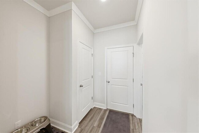 Building Photo - 3939 Alderstone Dr