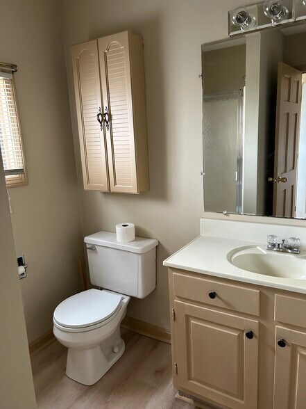 Building Photo - 325 Porter St