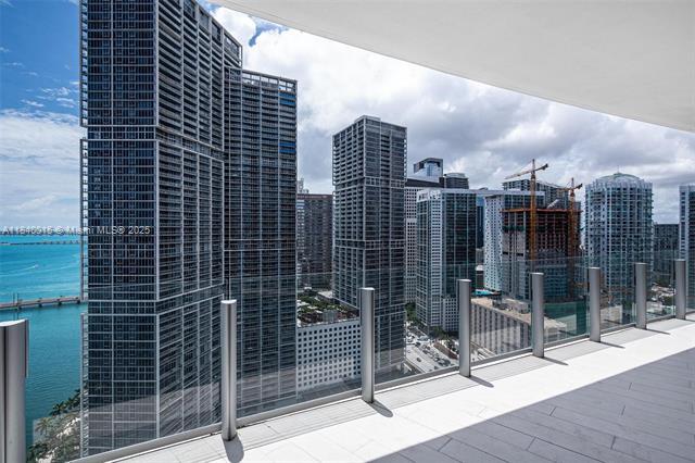 Building Photo - 300 Biscayne Boulevard Way