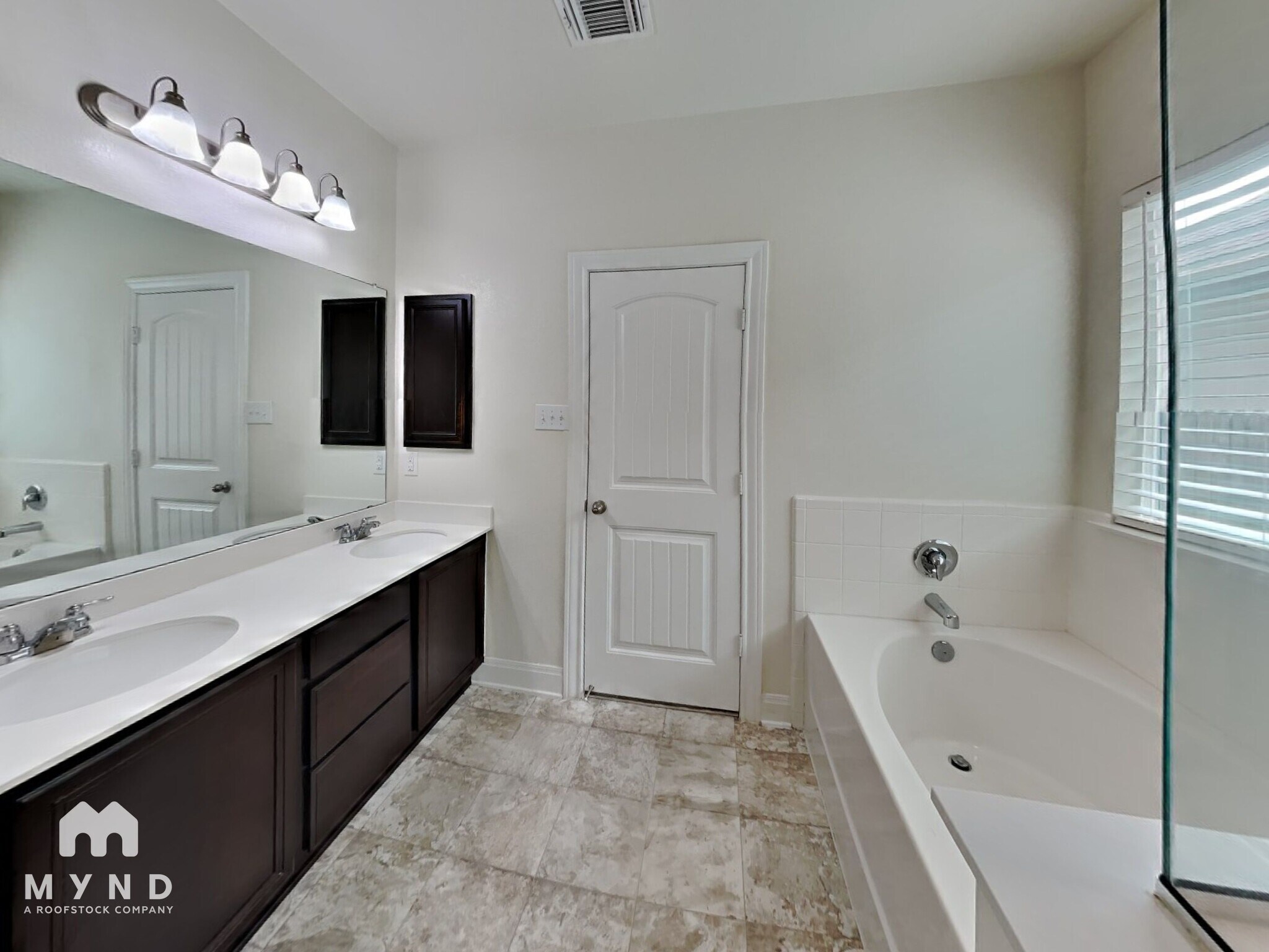 Building Photo - 13725 James Buchanan St