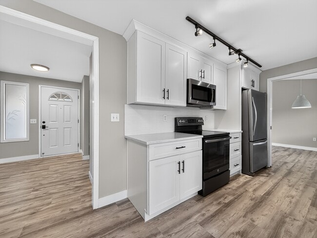 Building Photo - 11706 NE 98th St