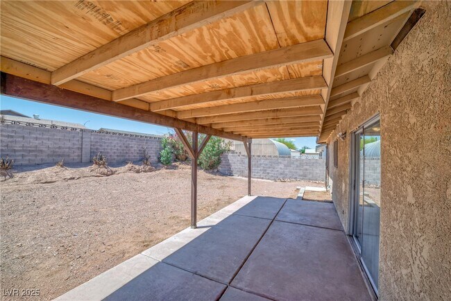 Building Photo - 540 Longtree Ave