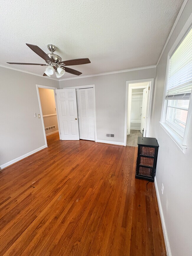 Building Photo - 1 Delane Dr